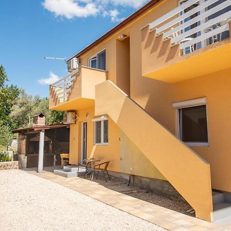 Apartmani Manita Paklenica Селине Экстерьер фото